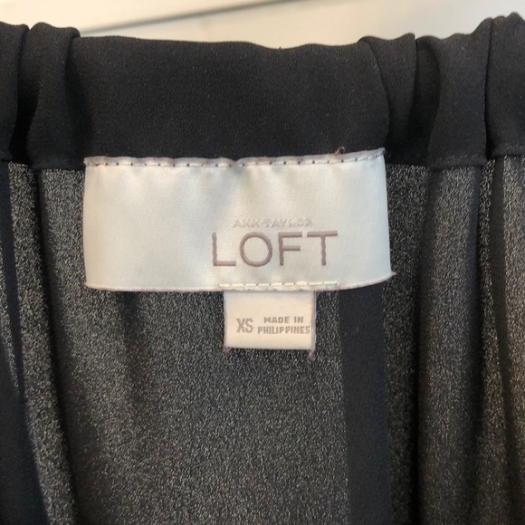 LOFT Black Sleeveless Top Size XS - Picture 3 of 3